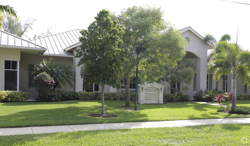 525 NE 3rd Ave, Delray Beach, FL à louer - Photo de l’immeuble – Image 3 sur 3