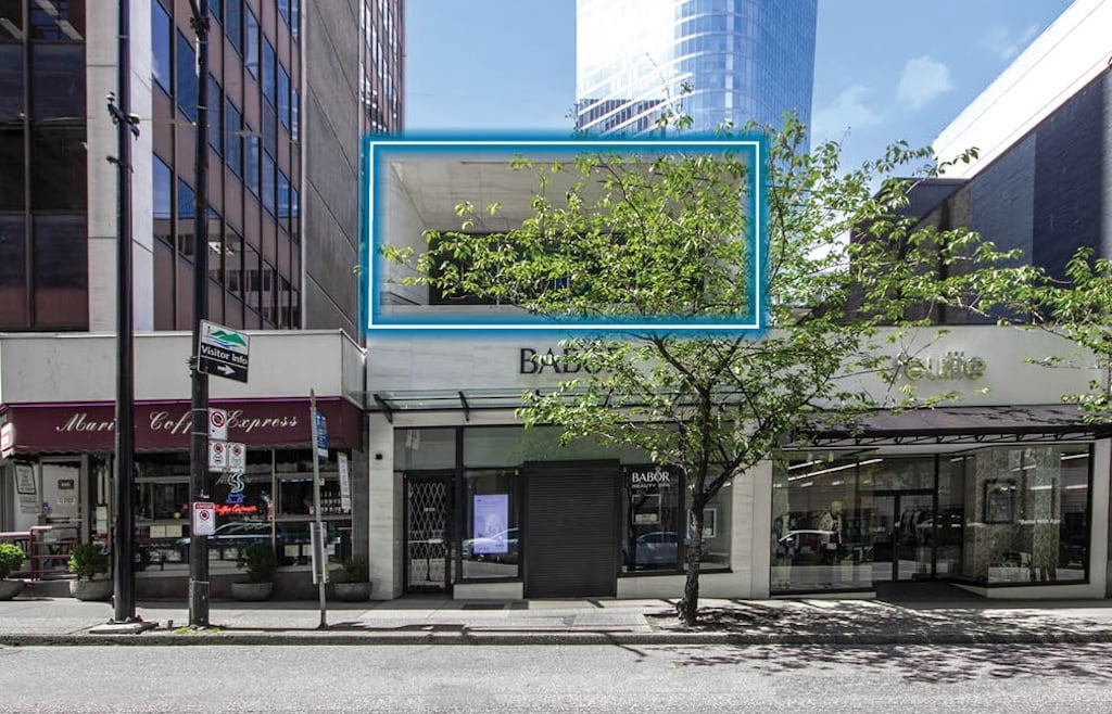 569-571 Howe St, Vancouver, BC à louer Photo de l’immeuble– Image 1 sur 7