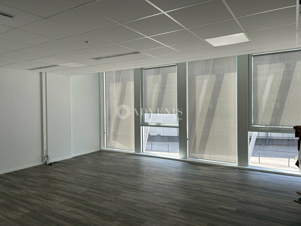 Bureau dans Tours à louer Photo intérieure– Image 1 sur 13