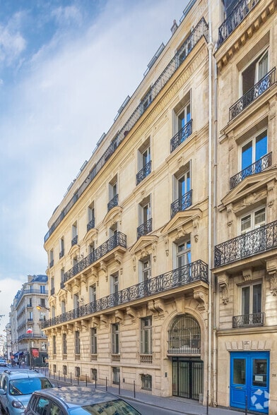 69 Avenue Franklin Delano Roosevelt, Paris à louer - Photo de l’immeuble – Image 3 sur 4