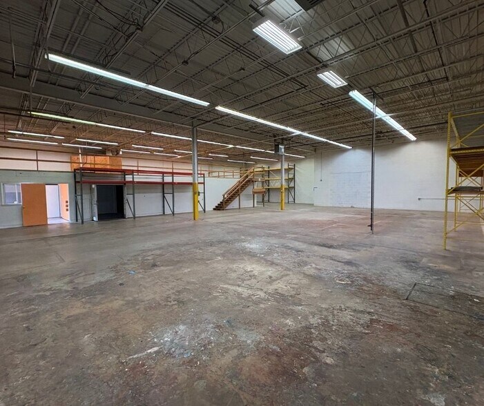 3907-3937 Wheeler Ave, Alexandria, VA à louer - Photo de l’immeuble – Image 2 sur 7