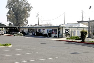 Plus de détails pour 110 N Mooney Blvd, Tulare, CA - Local commercial à louer