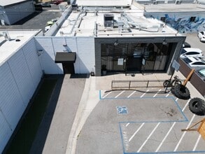440 E Holt Ave, Pomona, CA à louer Photo intérieure– Image 2 sur 5