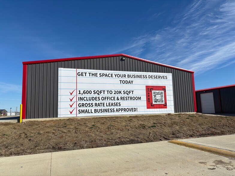 6751 N FM 157, Venus, TX à louer - Photo de l’immeuble – Image 3 sur 18