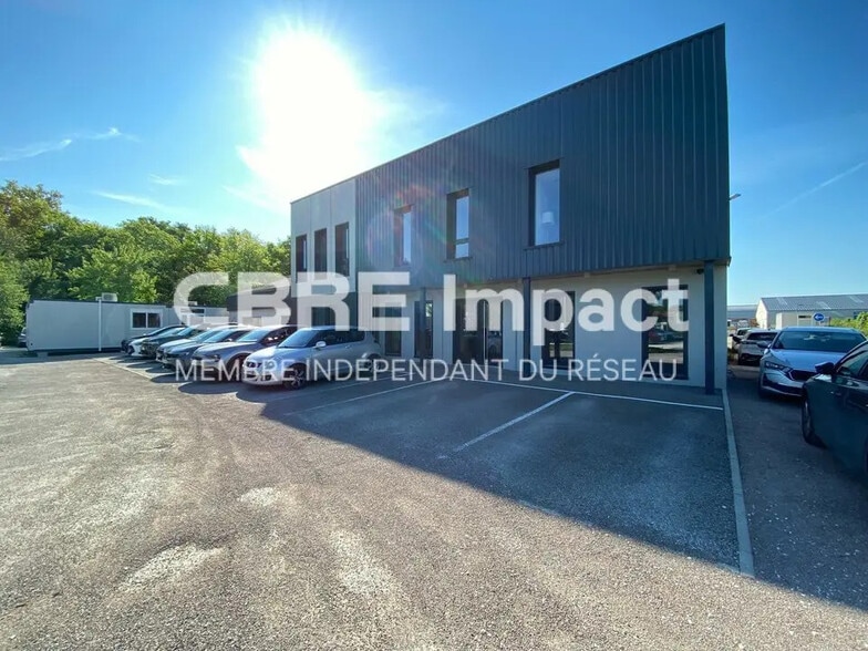 Local d'activités dans Chevigny-Saint-Sauveur à vendre - Photo de l’immeuble – Image 1 sur 15