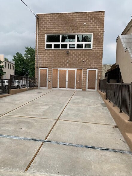 4162 Victory Blvd, Staten Island, NY à louer - Photo de l’immeuble – Image 2 sur 6