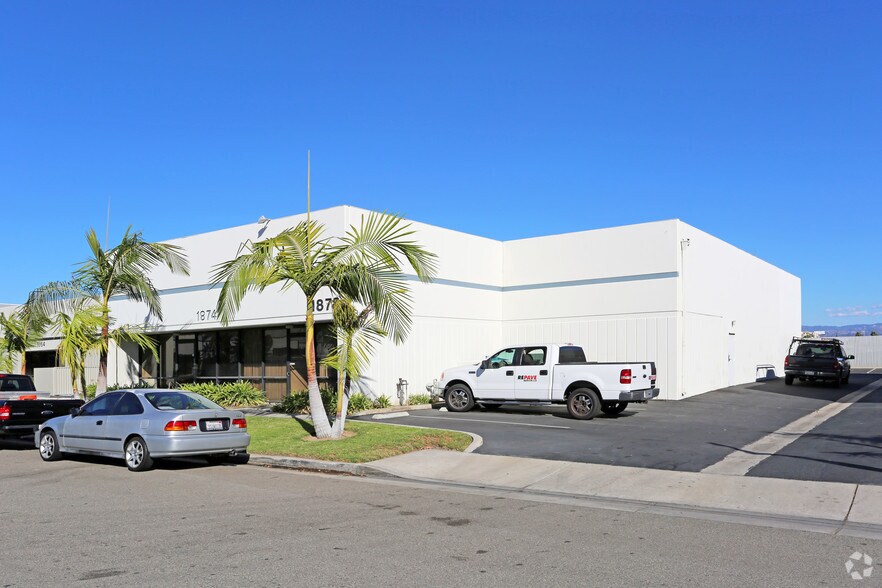 1874-1878 S Santa Cruz St, Anaheim, CA à louer - Photo de l’immeuble – Image 3 sur 3