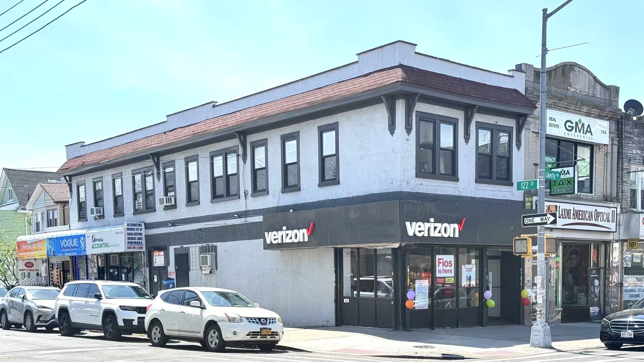 121-20 Liberty Ave, South Richmond Hill, NY à vendre Photo principale– Image 1 sur 13