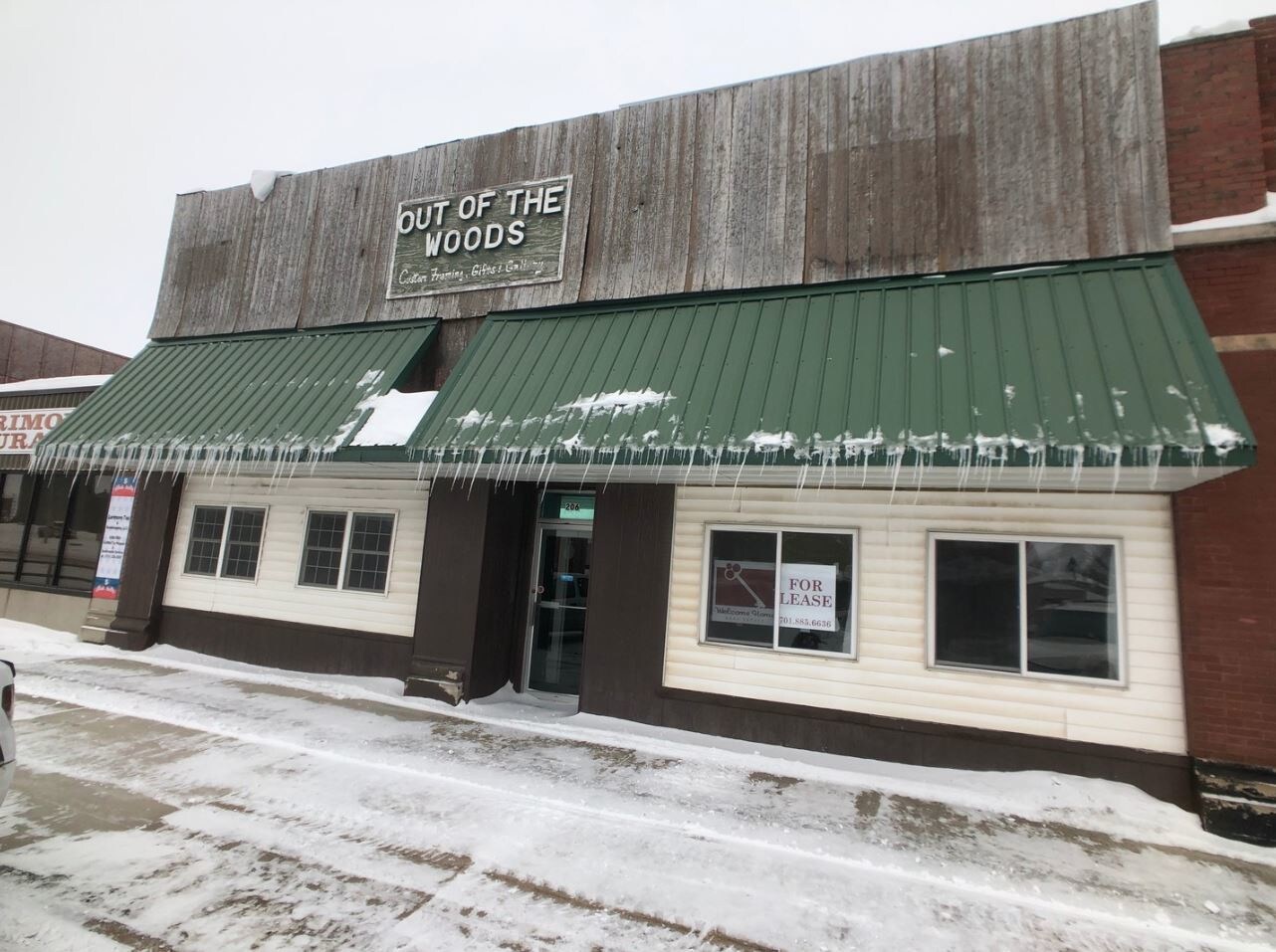 206 Towner Ave, Larimore, ND à vendre Photo principale– Image 1 sur 15