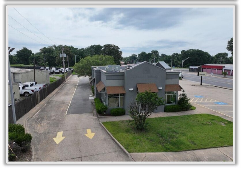 901 E Broadway Ave, North Little Rock, AR à louer - Photo de l’immeuble – Image 2 sur 4