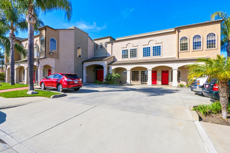 8891 Watson St, Cypress, CA à vendre - Photo principale – Image 1 sur 18