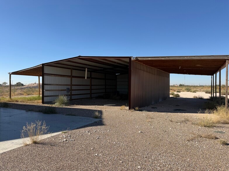 5105 S Veronica St, Monahans, TX à vendre - Photo de l’immeuble – Image 2 sur 6