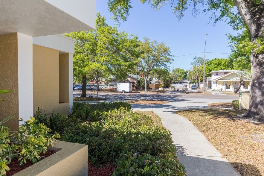 2244 1st Ave N, Saint Petersburg, FL à louer - Autre – Image 2 sur 14