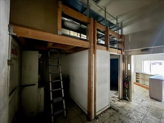 Plus de détails pour Local commercial à vendre
