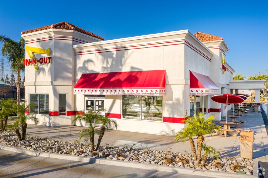 1735 W Artesia Blvd, Gardena, CA à louer - Photo de l’immeuble – Image 3 sur 9