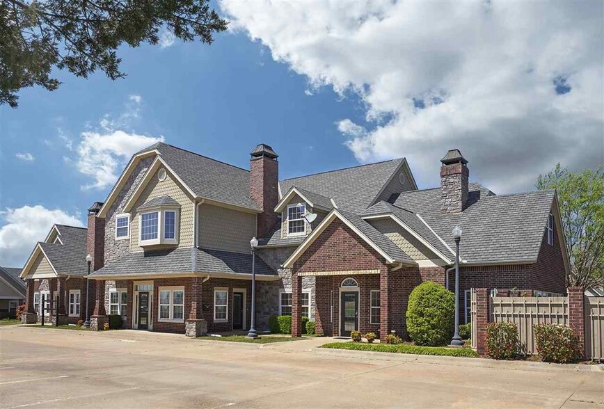 1760 W Lakeview Rd, Stillwater, OK à vendre - Photo de l’immeuble – Image 1 sur 35