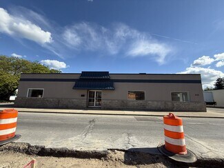 Plus de détails pour 1038-1040 Leonard St NW, Grand Rapids, MI - Bureau/Local commercial à louer
