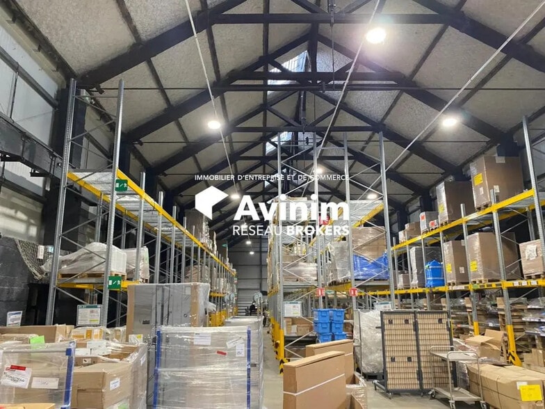 Industriel/Logistique dans Le Cheylas à louer - Photo principale – Image 2 sur 7