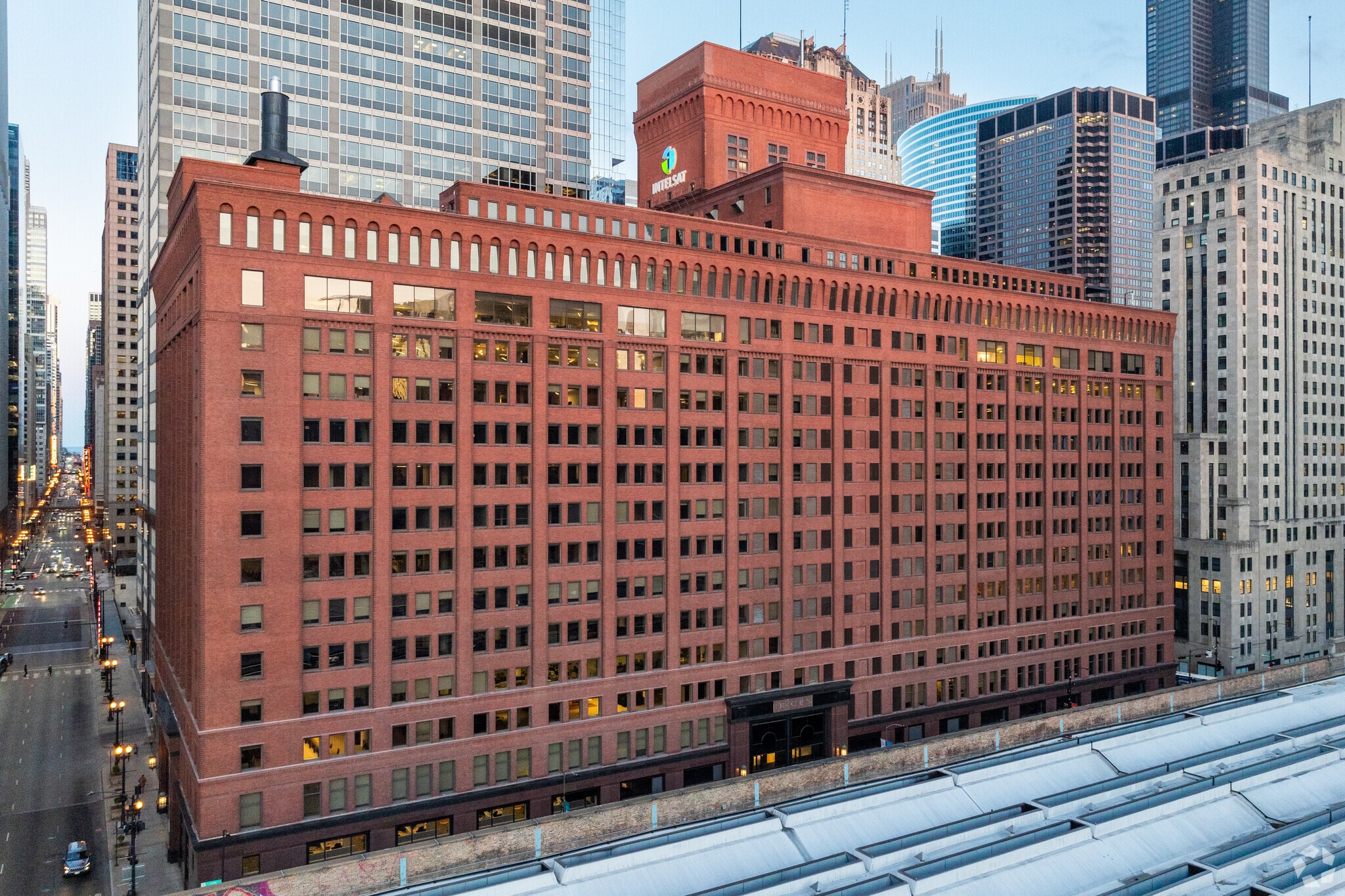 111 N Canal St, Chicago, IL à louer Photo principale– Image 1 sur 38