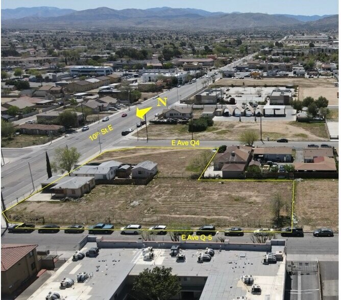 38543 10th St E, Palmdale, CA à vendre - Photo de l’immeuble – Image 2 sur 13