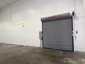 700 S Ridgewood Ave, Daytona Beach, FL à louer Photo intérieure– Image 1 sur 6