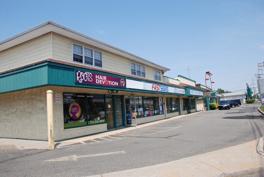 1743 Route 88, Bricktown, NJ à louer - Photo de l’immeuble – Image 2 sur 5