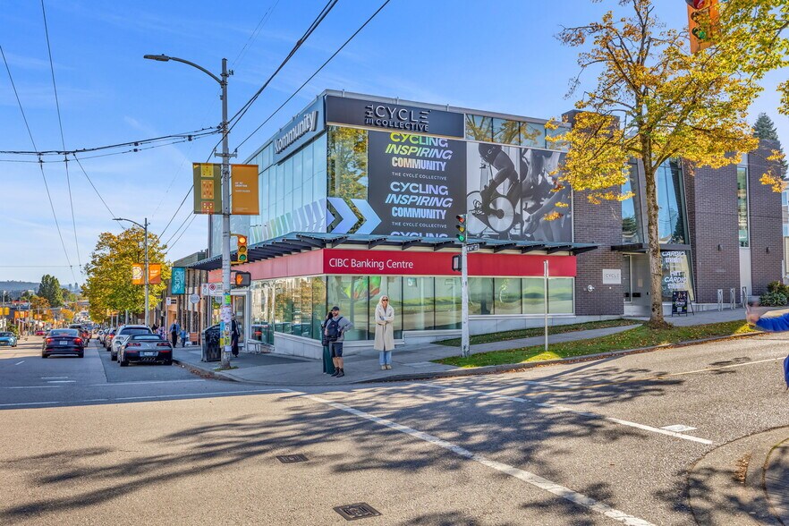 2020 Arbutus St, Vancouver, BC à vendre - Photo de l’immeuble – Image 2 sur 6