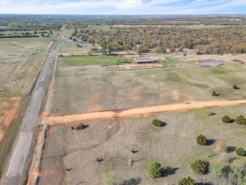 24368 MacArthur Ave, Blanchard, OK à vendre - Photo de l’immeuble – Image 3 sur 5