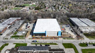 Plus de détails pour 610 Coronation Dr, Toronto, ON - Industriel/Logistique à vendre