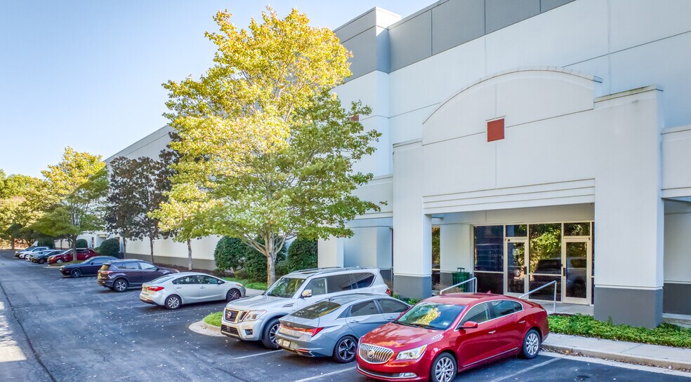 3515 Naturally Fresh Blvd, College Park, GA à louer - Photo principale – Image 1 sur 6