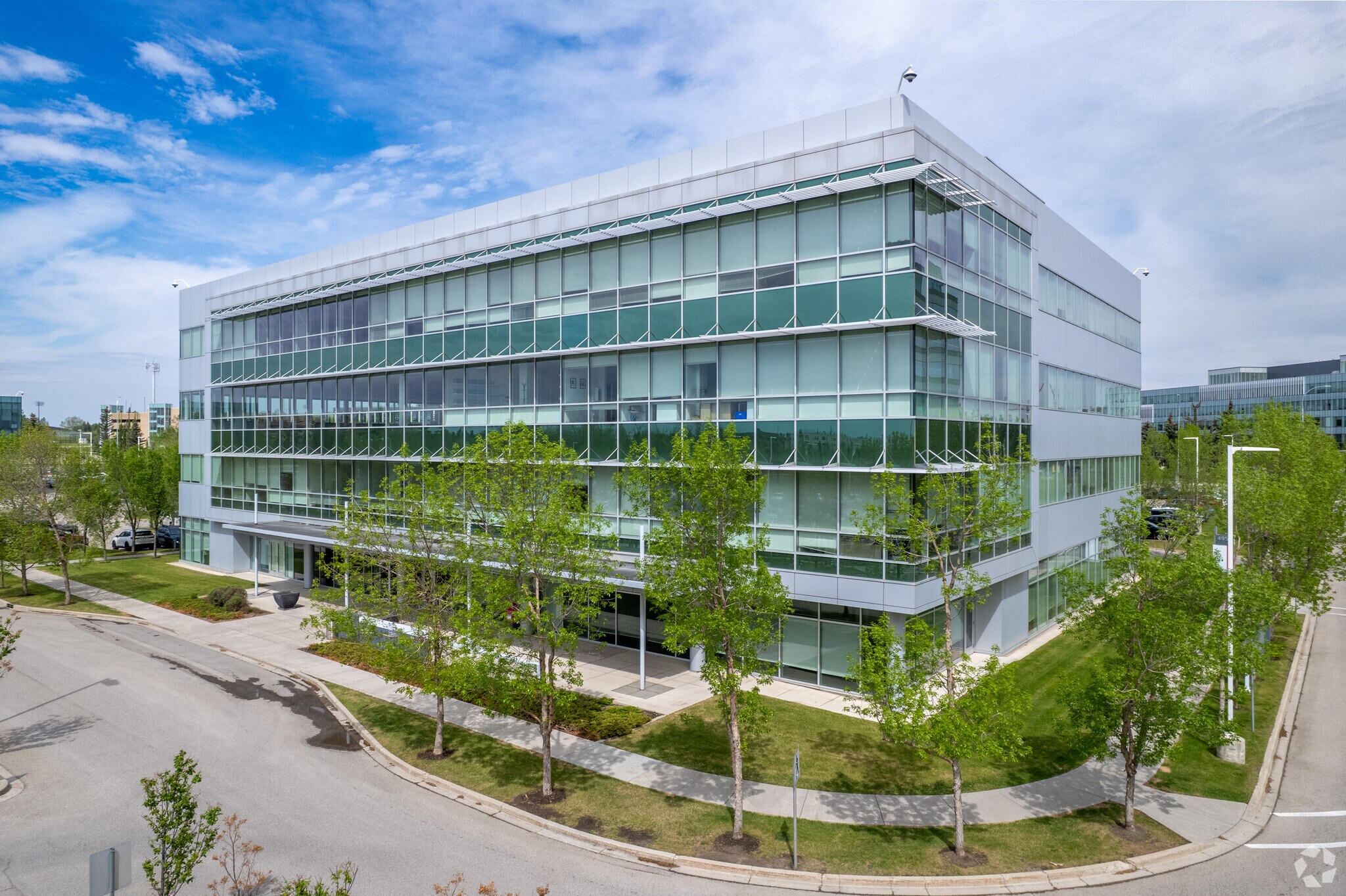 4954 Richard Rd SW, Calgary, AB à louer Photo principale– Image 1 sur 12