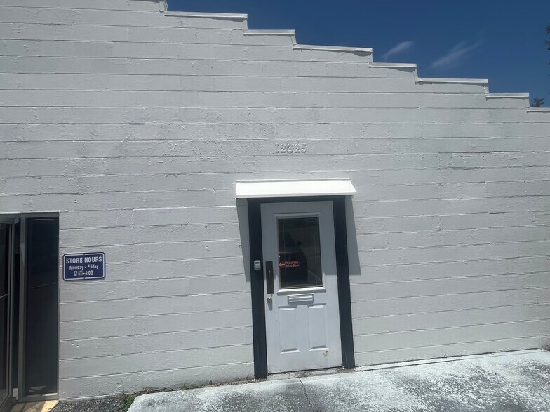 12325-12329 US Highway 301, Dade City, FL à louer - Photo de l’immeuble – Image 3 sur 3