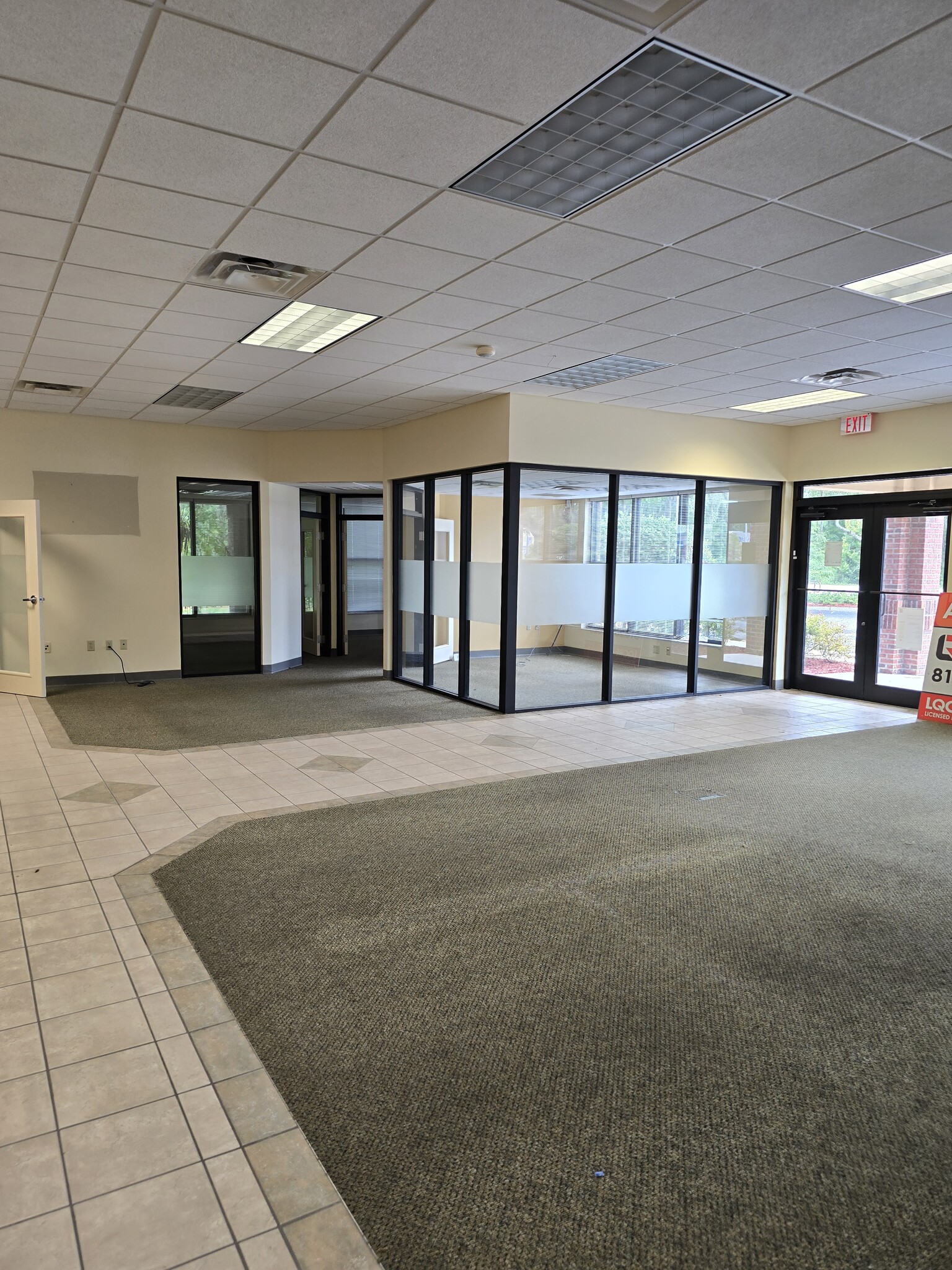 4949 Ridgemoor Blvd, Palm Harbor, FL à louer Photo intérieure– Image 1 sur 17