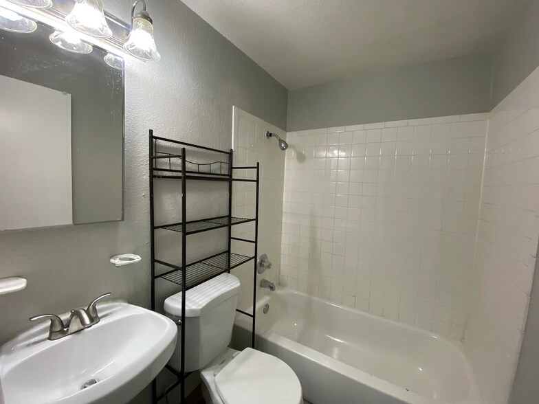 1415-1425 Kingston St, Aurora, CO à vendre - Photo de l’immeuble – Image 3 sur 14