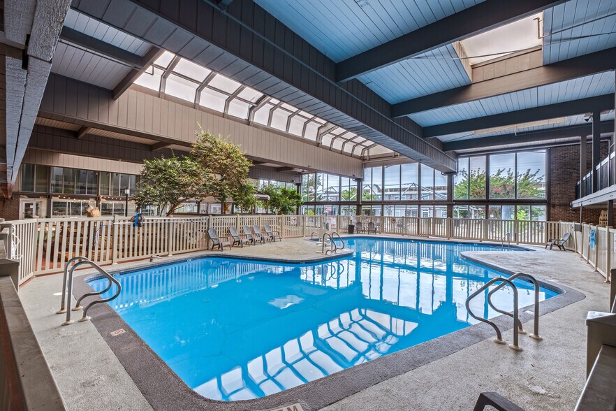 148 Sheraton Dr, New Cumberland, PA à louer - Photo de l’immeuble – Image 3 sur 10