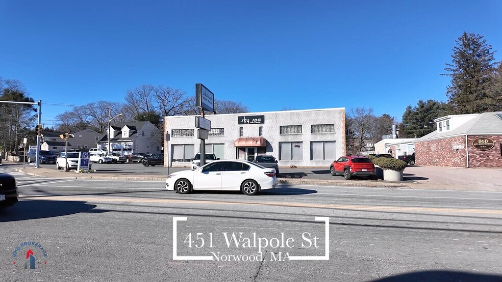 451 Walpole St, Norwood, MA à vendre - Vidéo sur l’annonce professionnelle – Image 2 sur 29