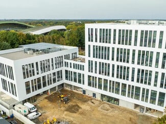 Plus de détails pour Bureau, Local d'activités à louer