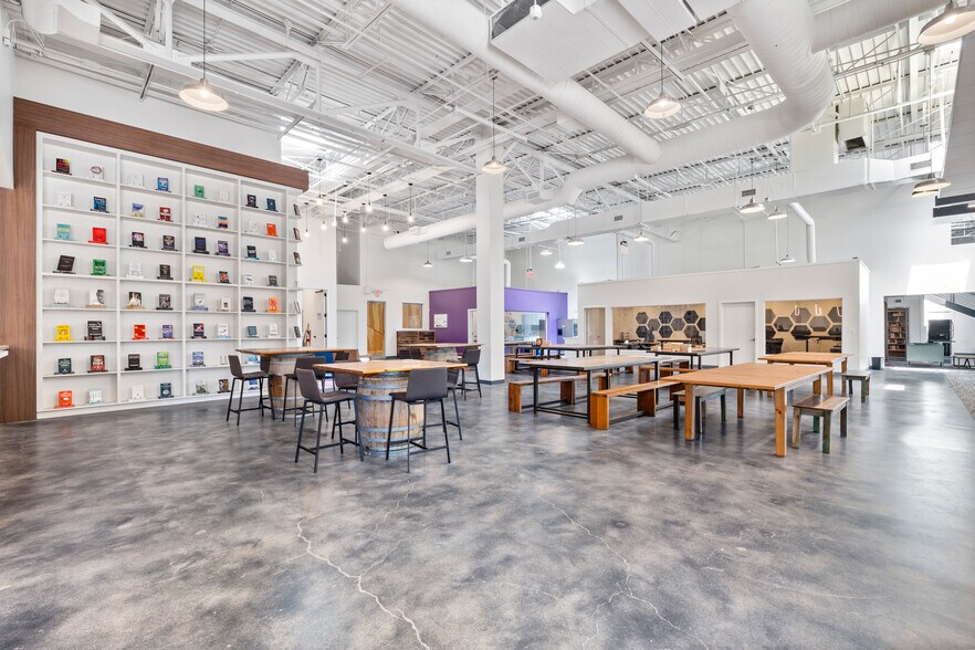 507 E Calles St, Austin, TX à louer - Photo de l’immeuble – Image 3 sur 19