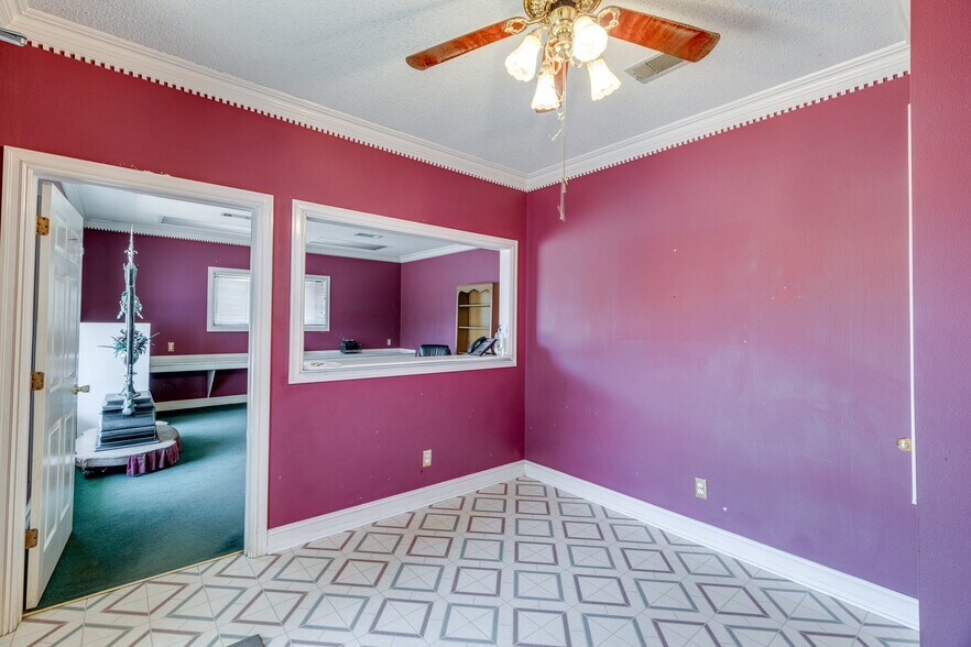 805 Elm St, Bastrop, LA à vendre - Photo intérieure – Image 3 sur 28