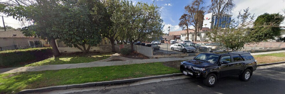 14620 Moorpark St, Sherman Oaks, CA à vendre - Photo principale – Image 1 sur 3