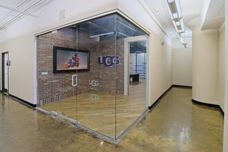127 E 9th St, Los Angeles, CA à louer Photo intérieure– Image 2 sur 19