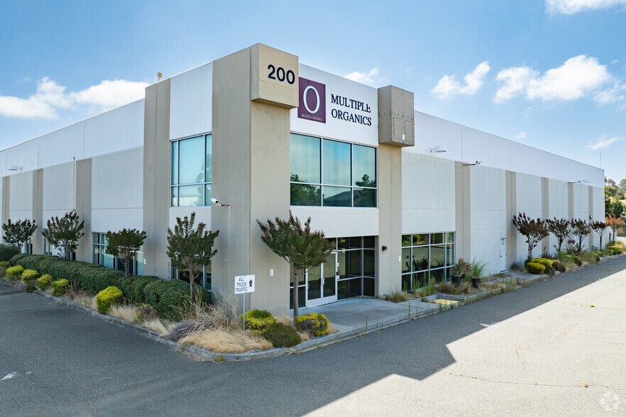 200 Linus Pauling Dr, Hercules, CA à vendre - Photo principale – Image 1 sur 12