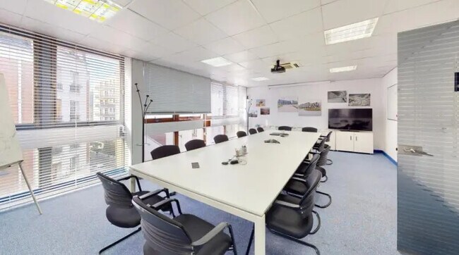 Plus de détails pour Bureau à louer