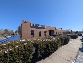 28200 Orchard Lake Rd, Farmington Hills, MI à louer Photo intérieure– Image 1 sur 2