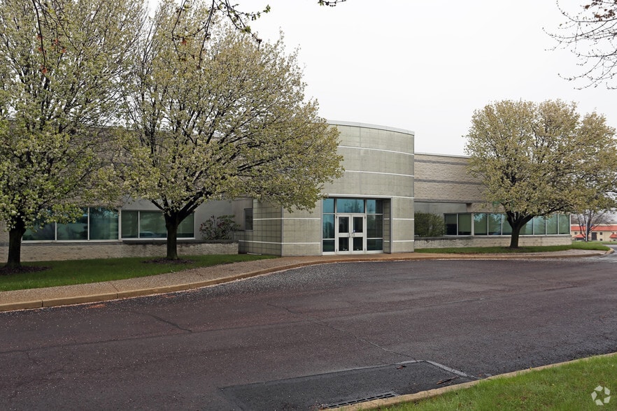 2801 Red Lion Rd, Philadelphia, PA à louer - Photo principale – Image 1 sur 17