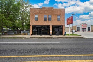Plus de détails pour 110 E Main St, Cumby, TX - Local commercial à vendre