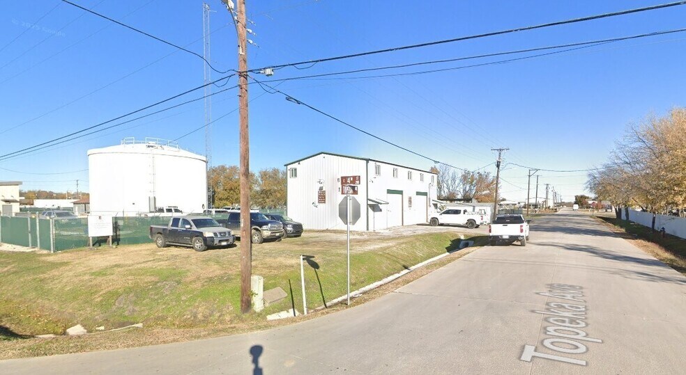 217 E 4th St, Justin, TX à vendre - Photo de l’immeuble – Image 2 sur 2