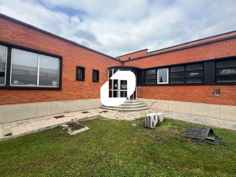 Bureau dans Douai à louer - Photo de l’immeuble – Image 3 sur 9