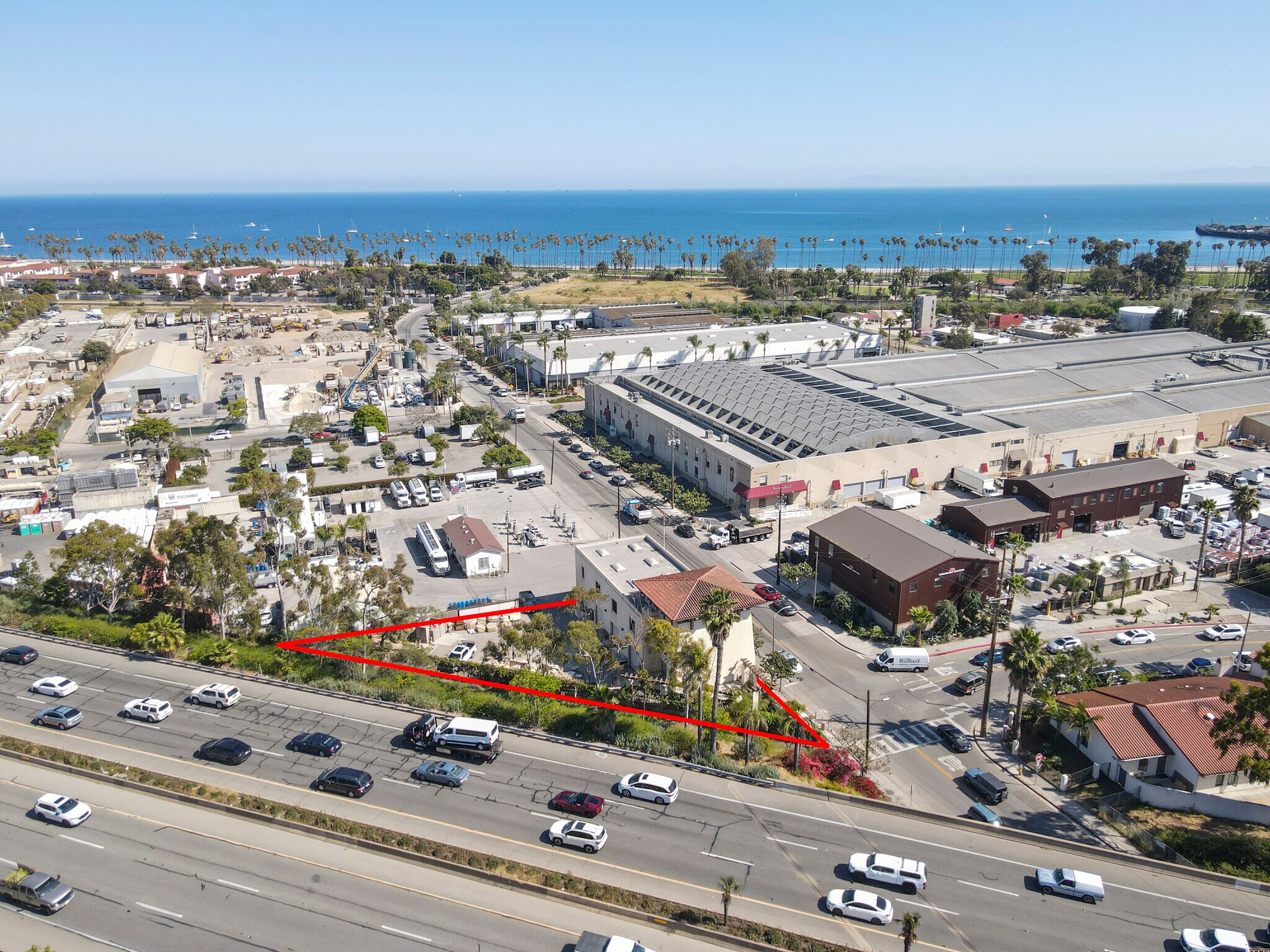 32 Calle Cesar Chavez, Santa Barbara, CA à vendre Photo principale– Image 1 sur 9