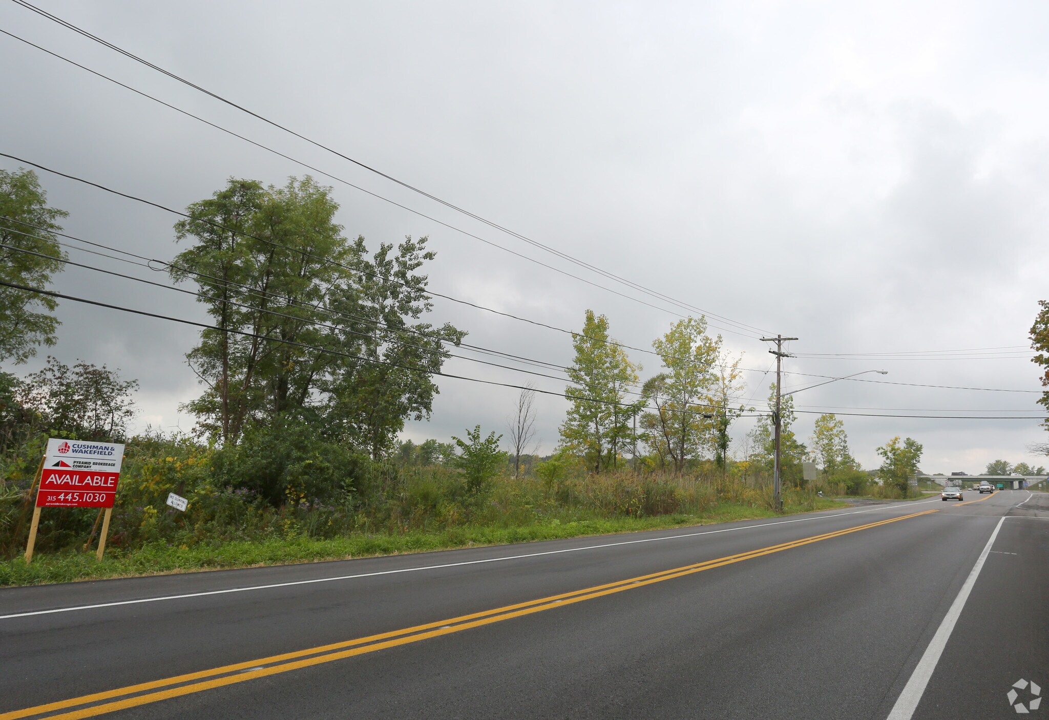 Kirkville Rd, East Syracuse, NY à vendre Photo principale– Image 1 sur 7